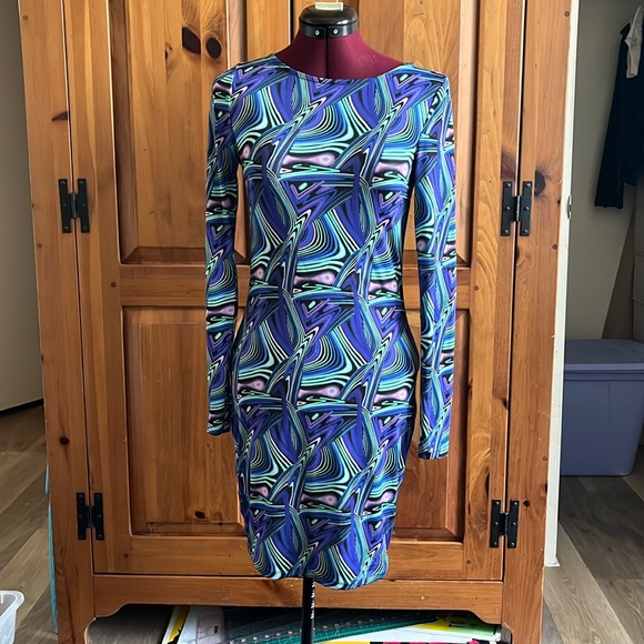 Funky dress - Picture 1 of 4